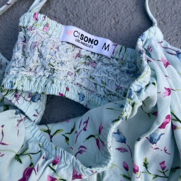 Open Back Floral Romper Size Medium - Picture 3 of 4